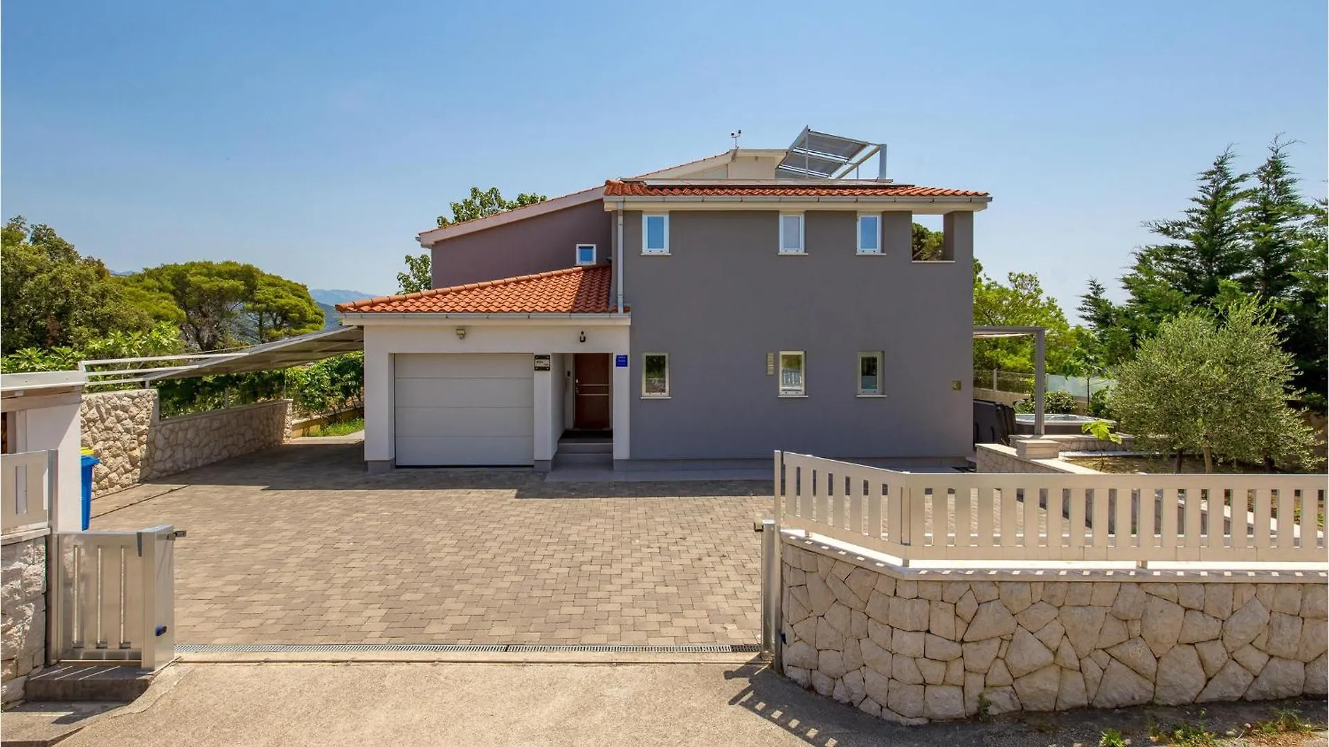 Stunning Home In Rab With Jacuzzi Palit Holiday home