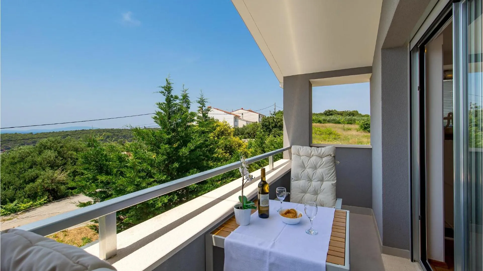 Holiday home Stunning Home In Rab With Jacuzzi Palit